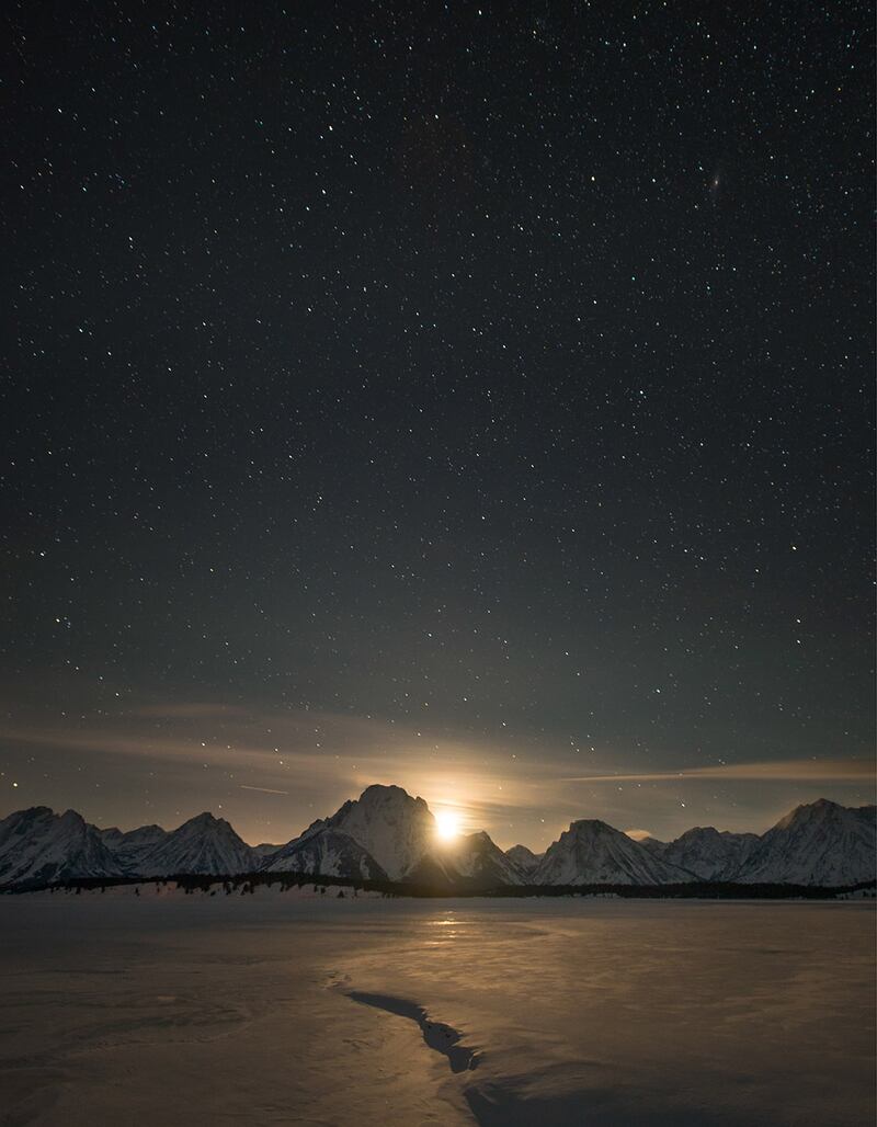 galleries/2015/12/04/scenes-from-wild-yellowstone-photos/151203-wild-yellowstone8_soingz