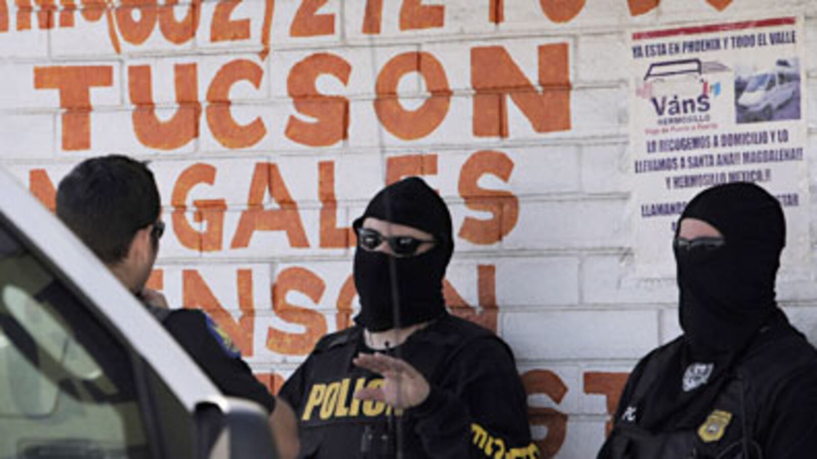 cheats/2010/04/16/human-smuggling-ring-raided/immigrant-smuggling_rdpujw