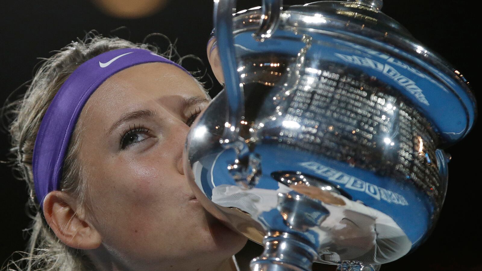 cheats/2013/01/26/azarenka-defends-australian-open-title/130126-azarenka-aussie-open-cheat_vw6jdj
