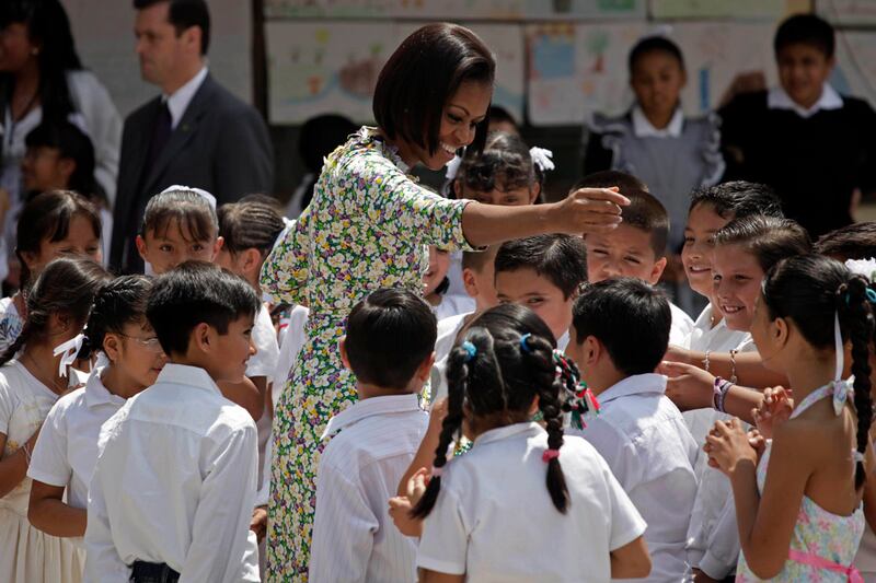 galleries/2011/06/25/first-ladies-go-abroad/michelle-obama-mexico_pchcgo