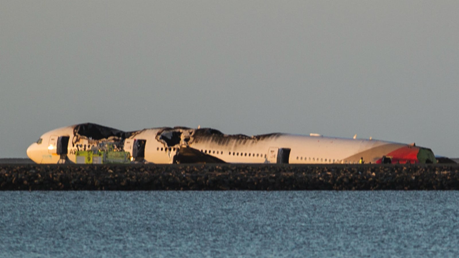 cheats/2013/07/07/asiana-pilots-asked-for-go-around-before-impact/sf-plane-crash-update-cheat_stmxle