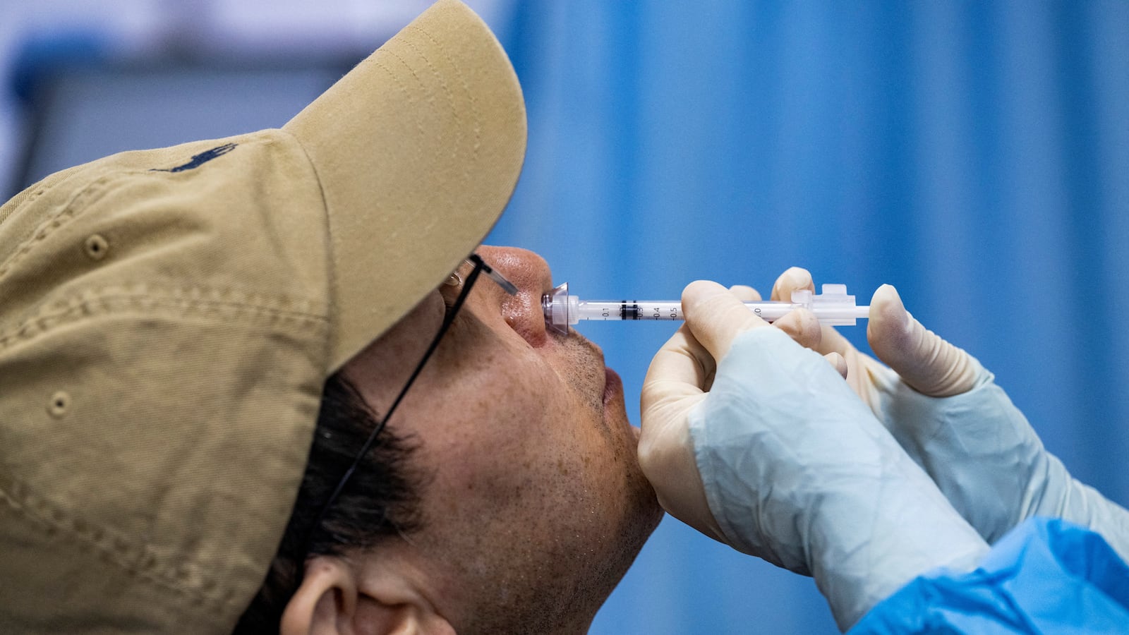 2022-12-16T000000Z_2124626259_RC2T6Y9OX9CM_RTRMADP_3_HEALTH-CORONAVIRUS-CHINA_b6rmqw