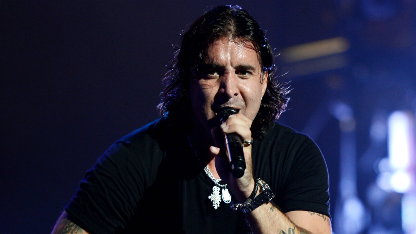 cheats/2014/11/26/creed-frontman-lied-about-homelessness/141126-creed-cheat_bm6dxz