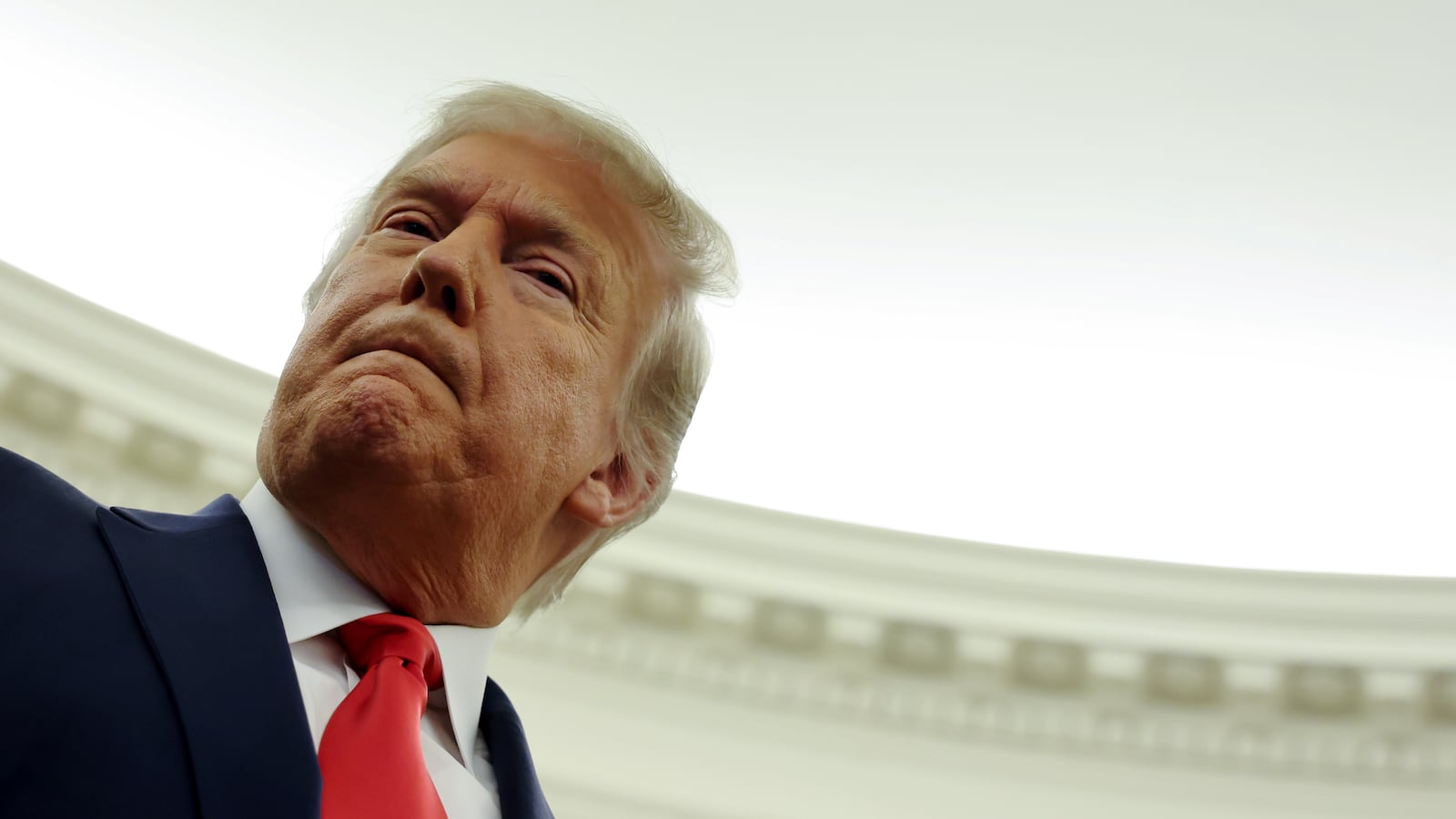 2020-12-03T182528Z_1977507298_RC2UFK9CIMGT_RTRMADP_3_USA-ELECTION-TRUMP_ux9y6g