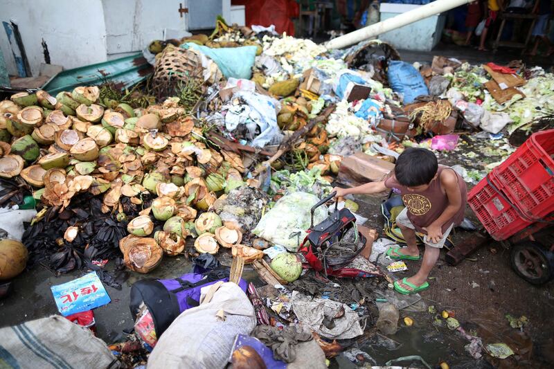 galleries/2013/11/14/aid-arrives-for-typhoon-ravaged-philippines-photos/philippine-aid-gal-4_uzy3cw