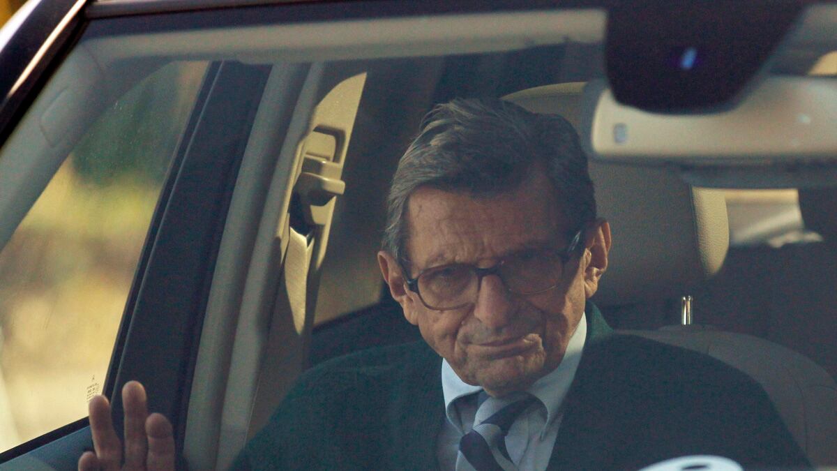 articles/2011/11/11/joe-paterno-should-rot-in-jail/paterno-jail-mcdonald_h5p2df
