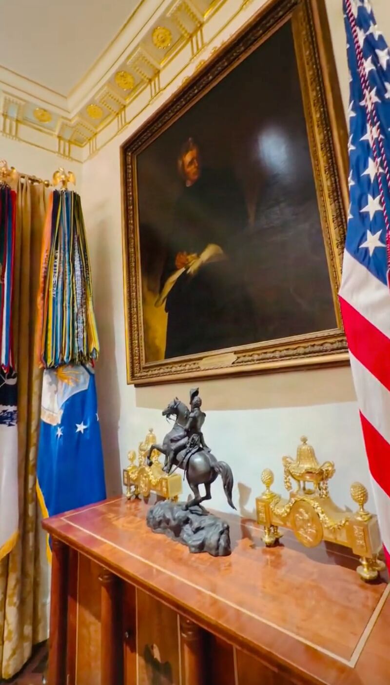 There is no shortage of gold accents in the Cabinet Room these days, as shown in a video shared by the White House adviser Dan Scavino.