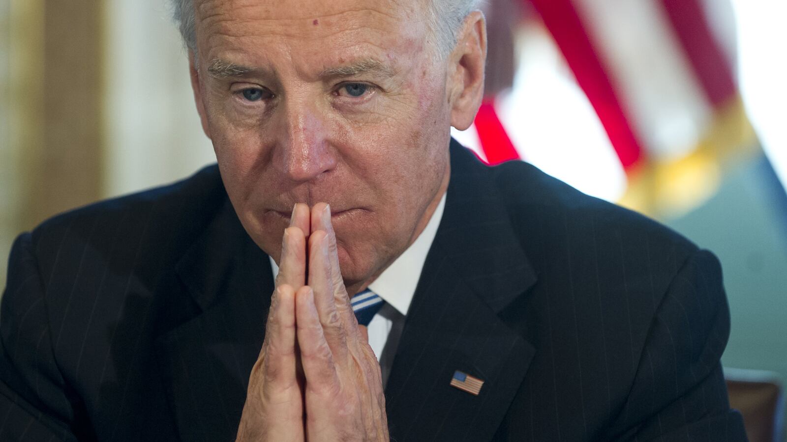 cheats/2013/01/11/biden-to-meet-video-game-industry/130111-biden-video-game-gun-cheat_cxekbv