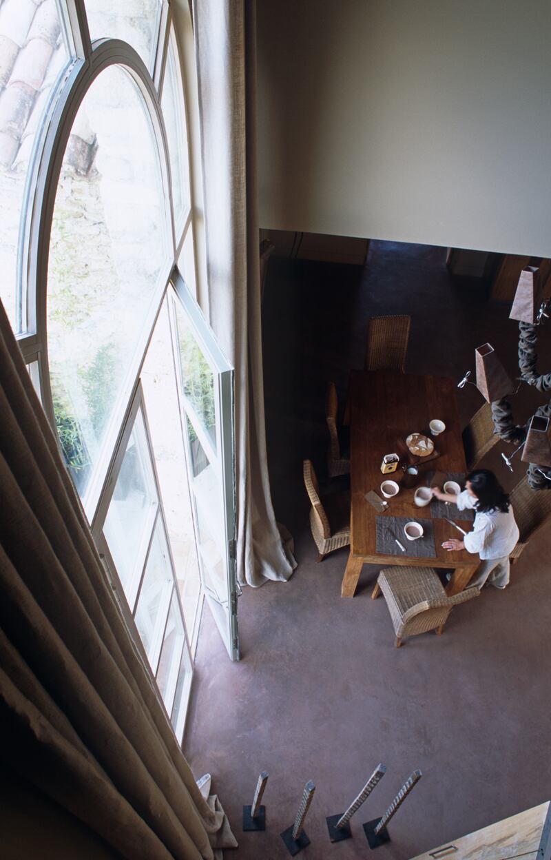 galleries/2013/10/06/omg-i-want-this-house-france-edition-photos/131004-omg-house15_a2kymc