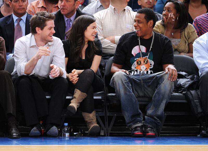 galleries/2011/01/06/unlikely-courtside-matches/unlikely-courtside-matches---jay-z-ferrera_no0r2h