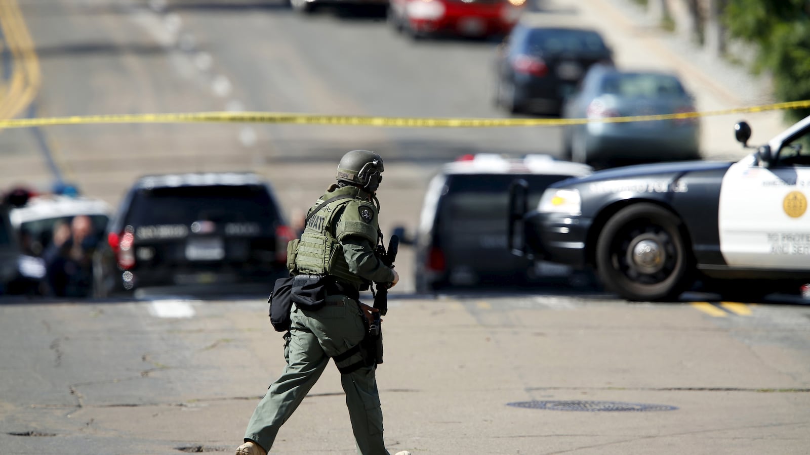 articles/2015/11/05/inside-san-diego-s-swat-shooter-standoff/151104-daly-active-shooter-tease_hyojuu