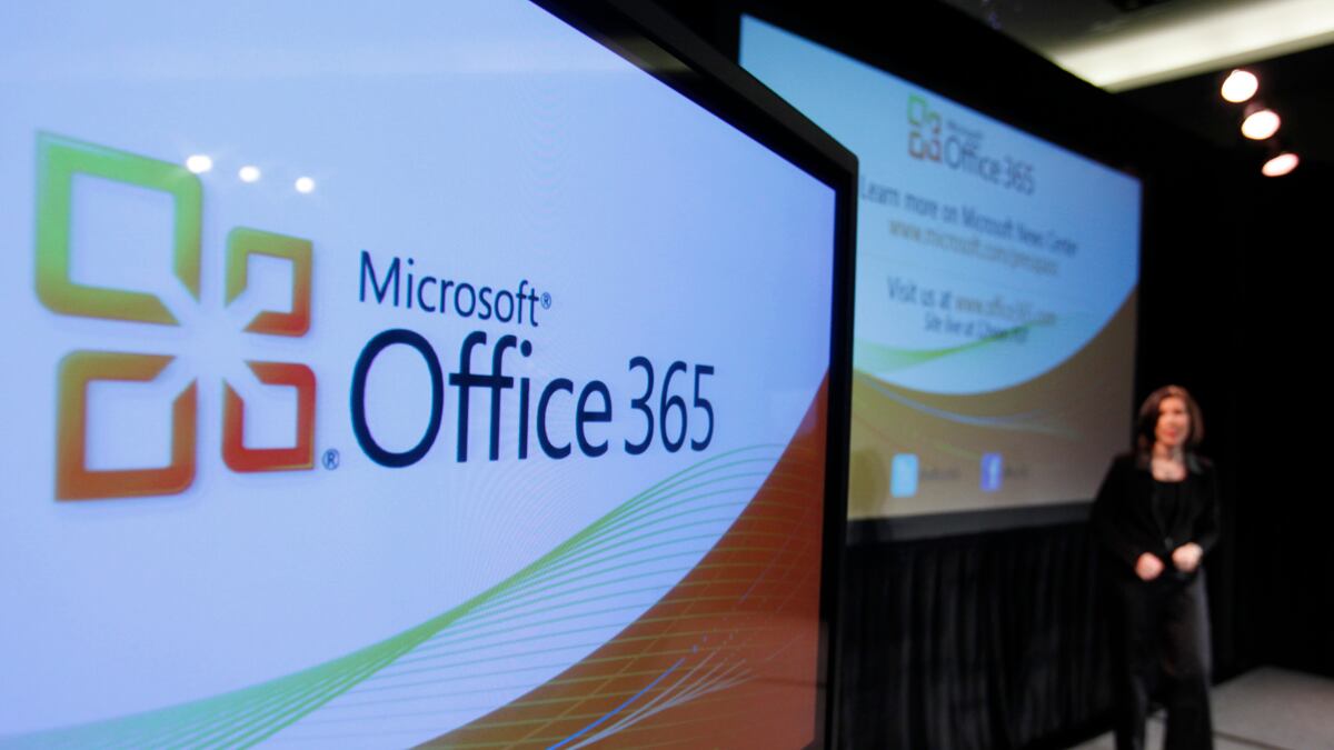 cheats/2011/06/28/microsoft-to-unveil-online-office/microsoft-office-365-launch-cheat_hhozd4