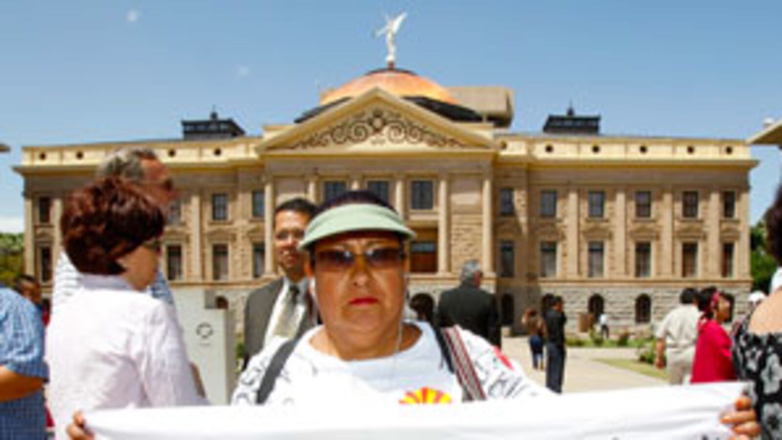 cheats/2010/04/29/az-hit-with-first-two-lawsuits/arizona-immigration_c6wejz