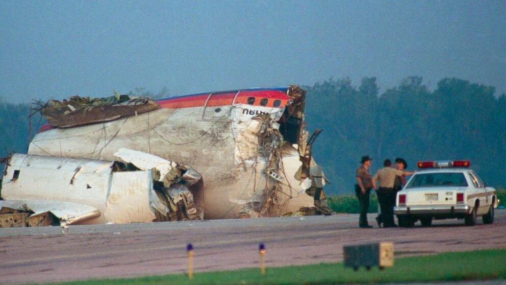 flight-gty-er-180719_hpMain_4x3_992_vnpb1d