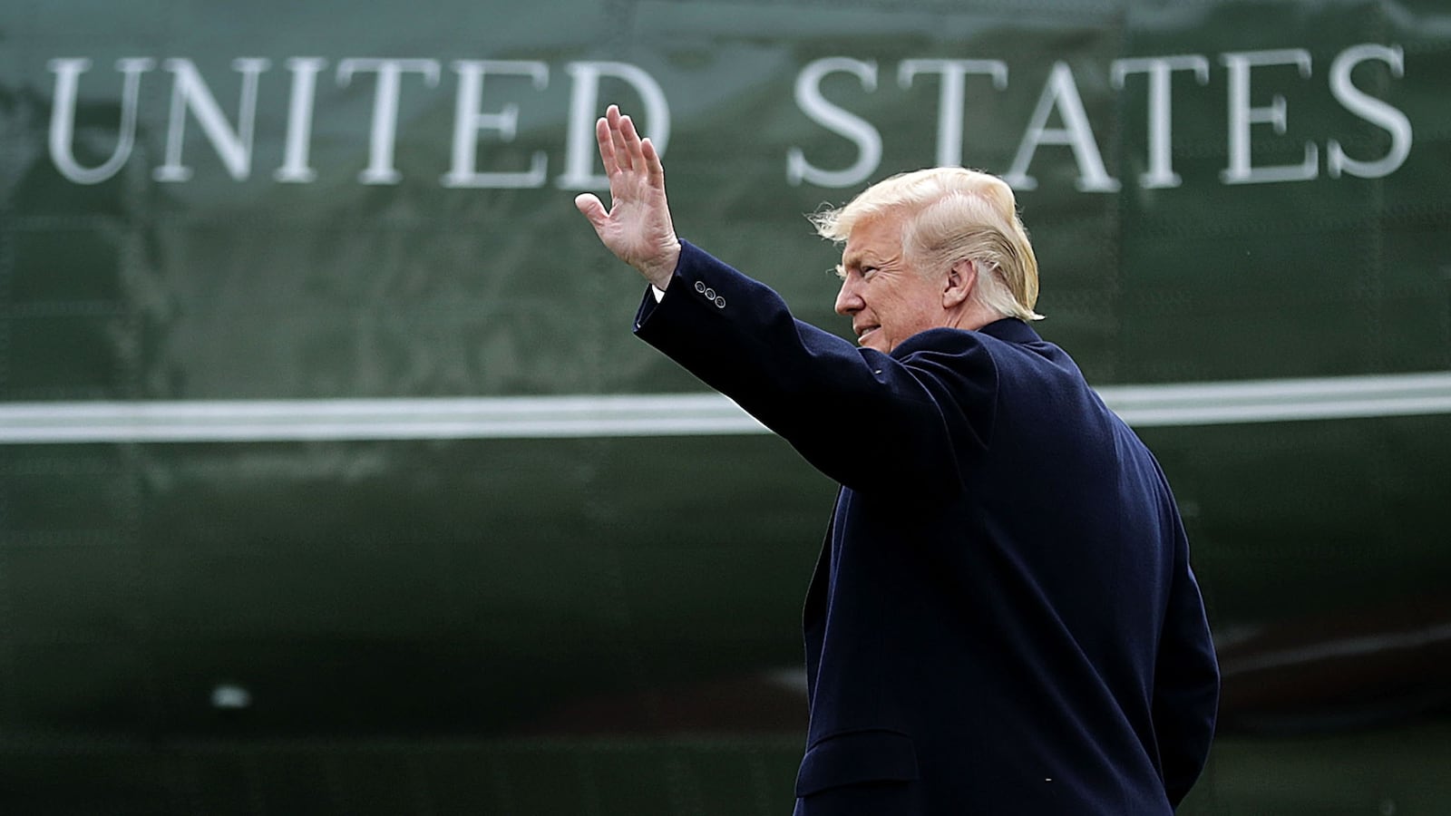 180330-reid-trump-tease_fdob4a