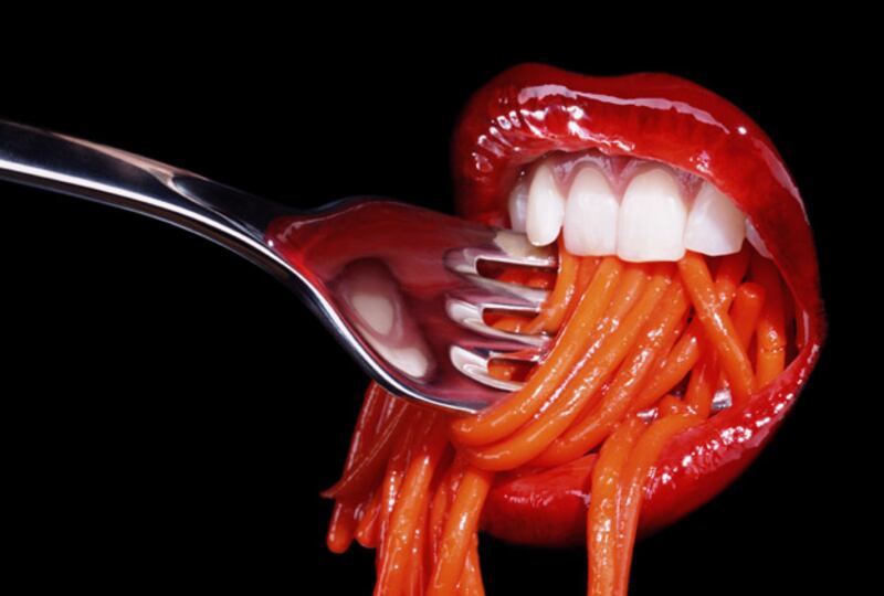 galleries/2009/06/18/miles-aldridge-pictures-for-photographs/miles-aldridge-12_gmcudl