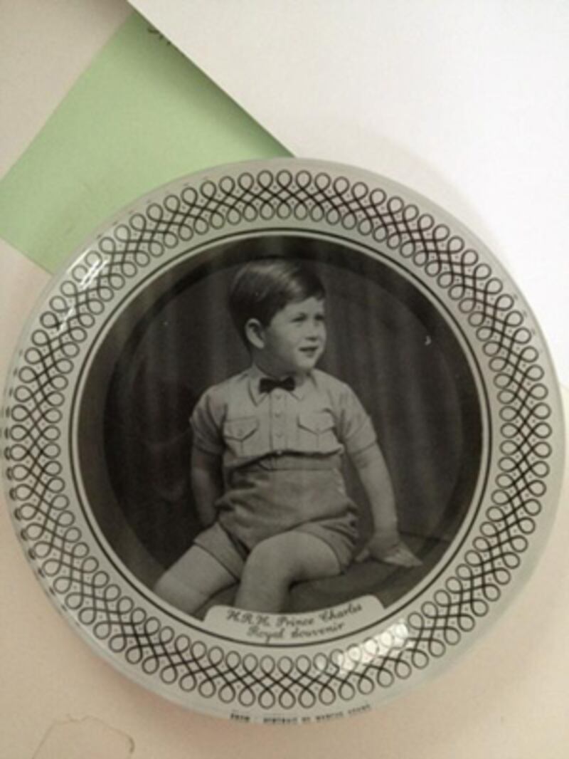 articles/2012/03/16/attention-royalists-lend-me-your-plates/charles-dish-royalist_hkzdat