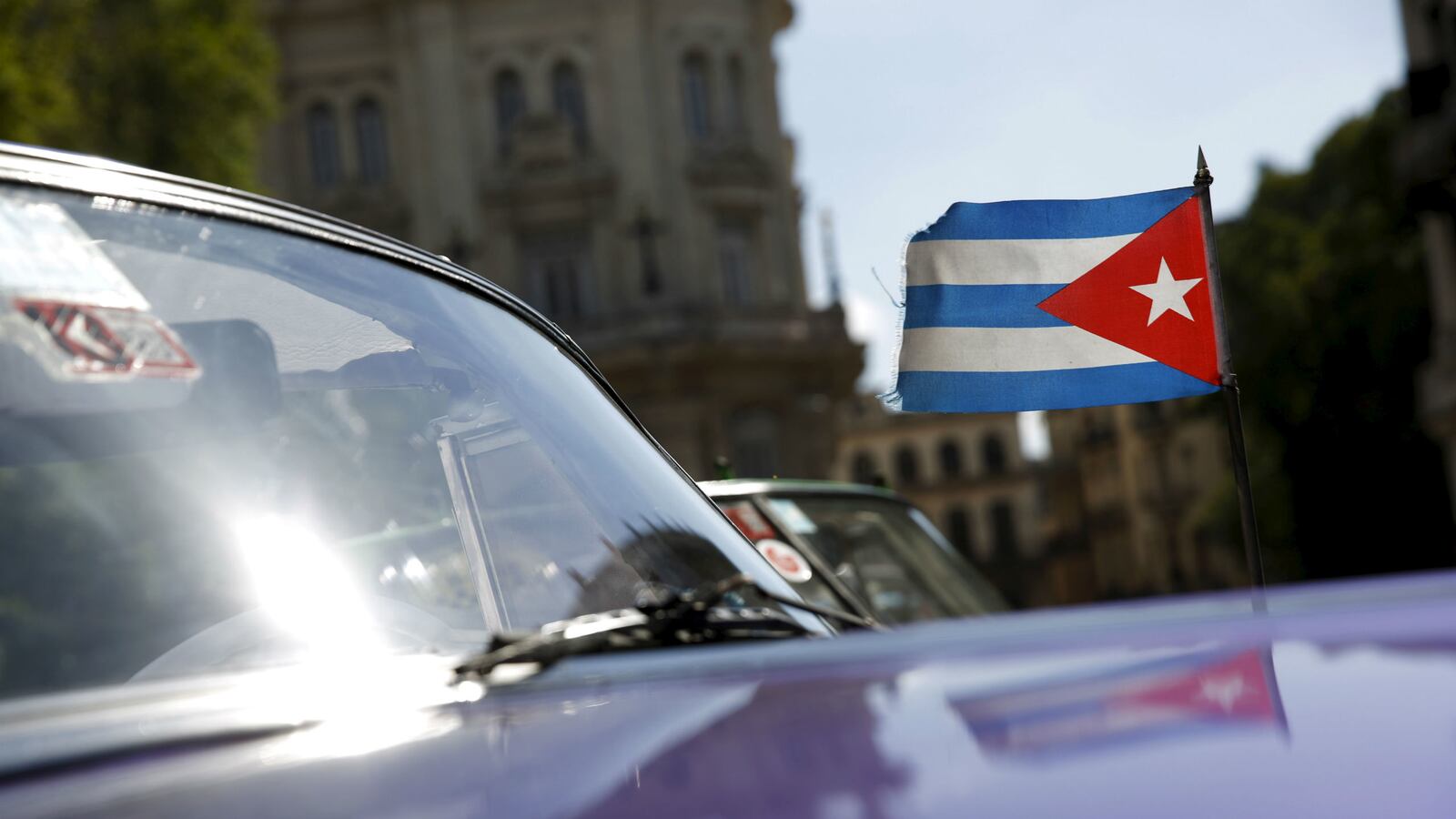 cheats/2015/09/21/us-may-abstain-from-un-cuba-embargo-vote/150921-cuba-us-un-vote-abstention-cheat_gru8no
