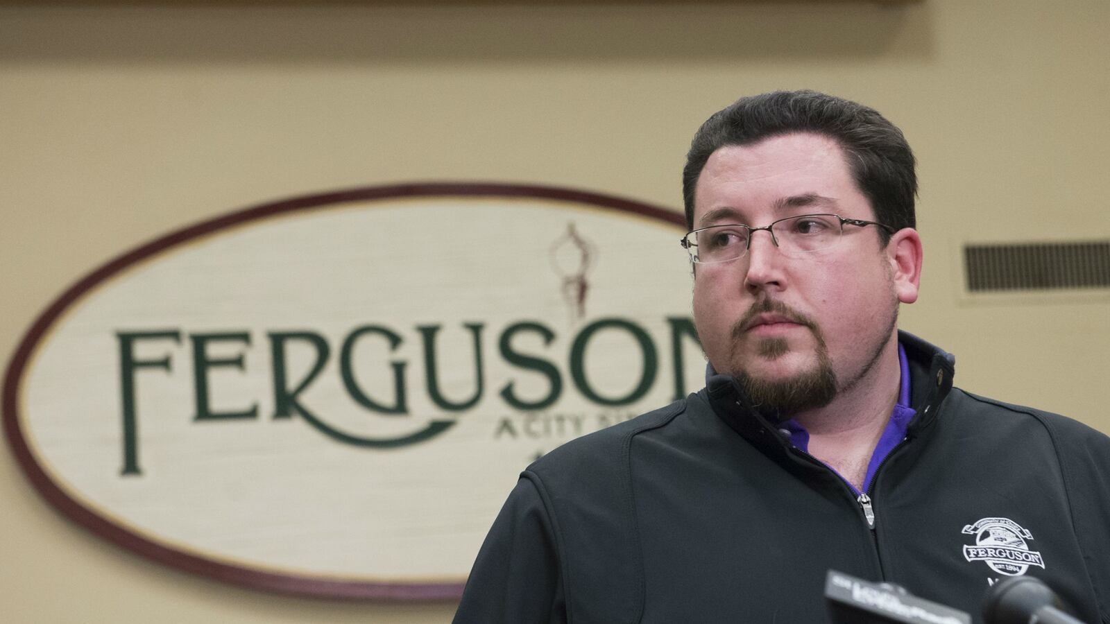 cheats/2015/04/07/low-turnout-in-ferguson-local-elections/150407-ferguson-cheat_wimw1r