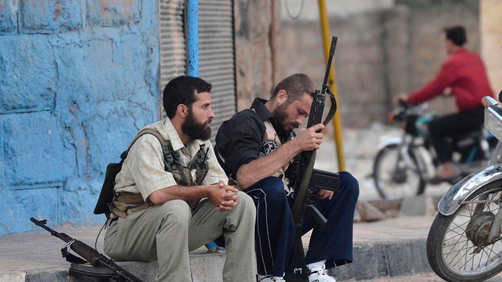 cheats/2012/08/01/report-obama-backs-syrian-rebels/syria-rebels-us-support-cheat_onf1h2