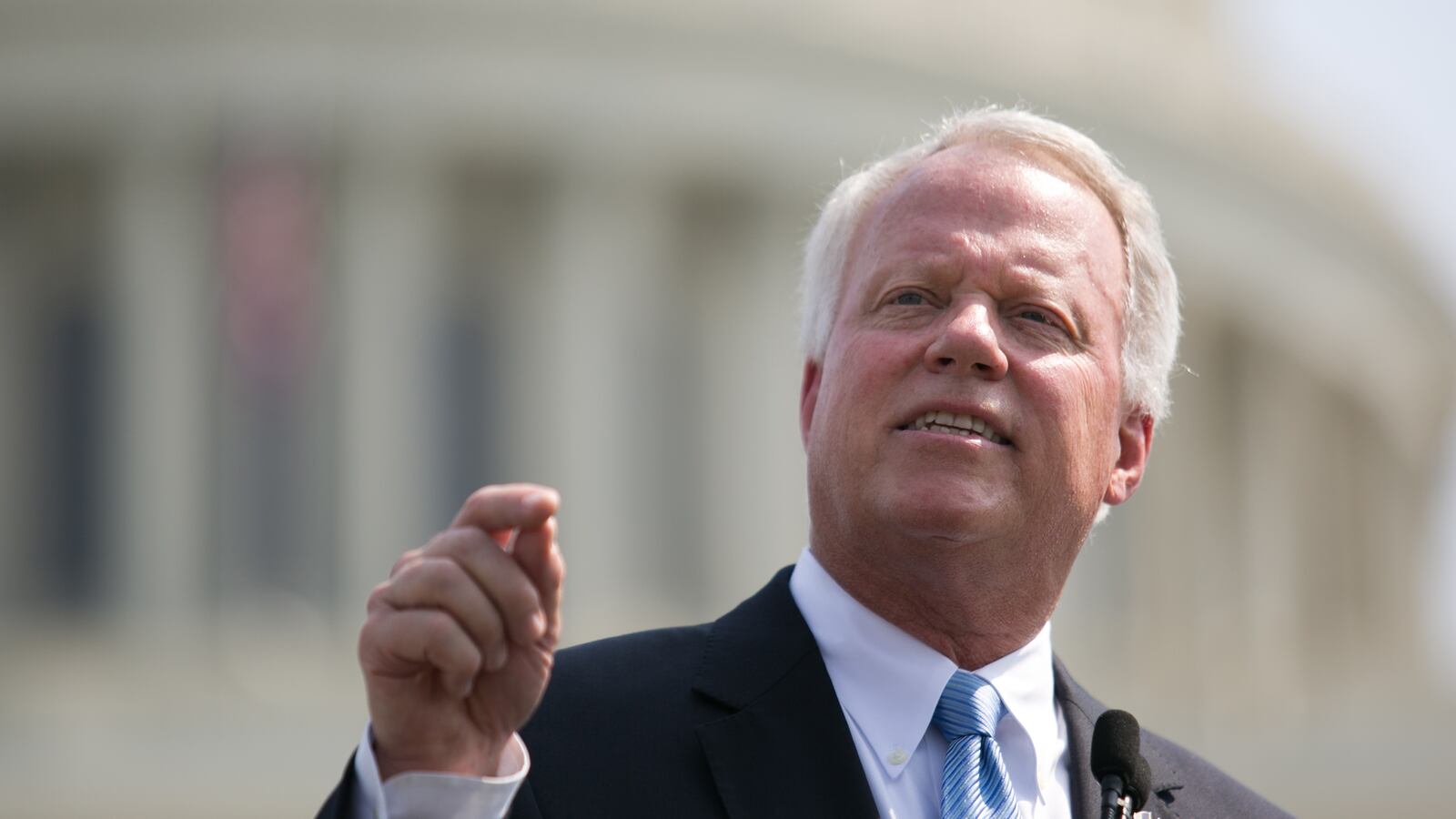 articles/2014/01/07/illegal-aliens-will-take-your-tax-dollars-turn-georgia-blue-says-tea-party-republican/140107-bouie-broun_zpzixh