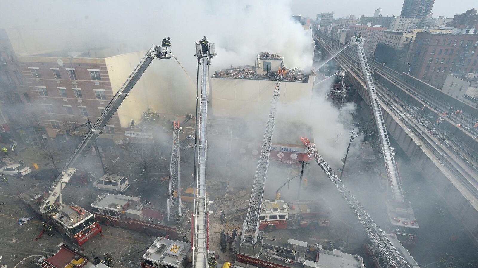 articles/2014/03/13/my-building-exploded-and-i-survived-harlem-miracle-man-tells-his-story/140312-daly-harlem-tease_lrxdaw