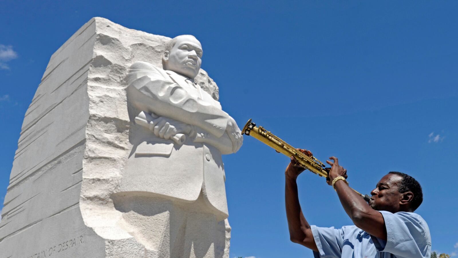 articles/2011/08/23/martin-luther-king-jr-memorial-and-tommy-hilfiger-s-sponsorship/mlk-memorial-givhan_tun5yp