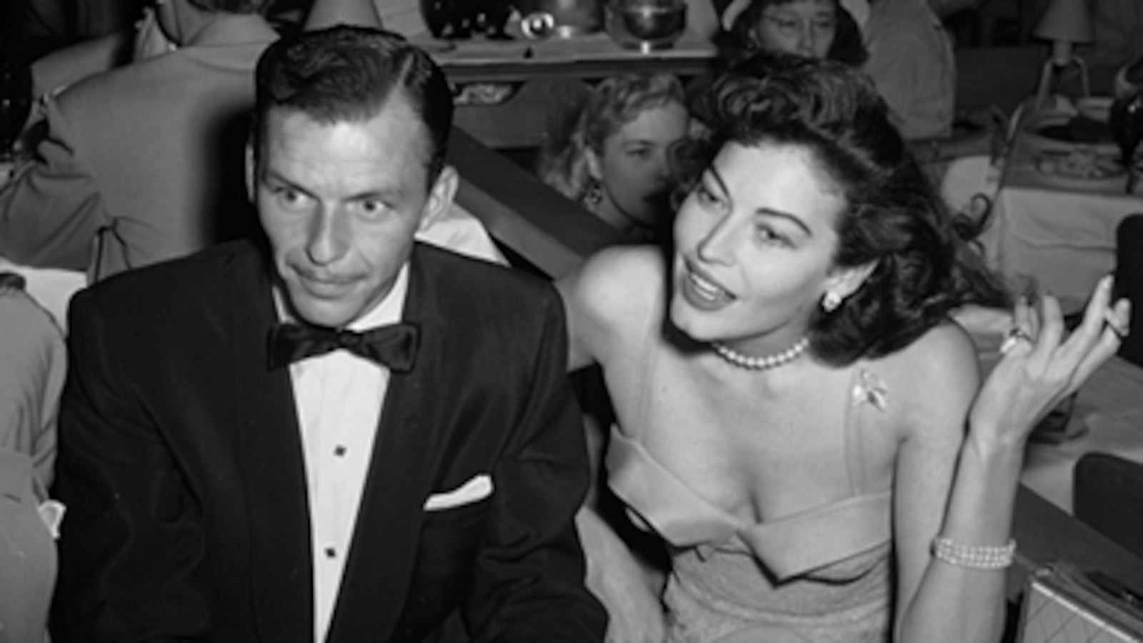 articles/2010/11/12/frank-sinatra-meets-ava-gardner-james-kaplans-frank-excerpt/frank-sinatra_140662_ijwmiy