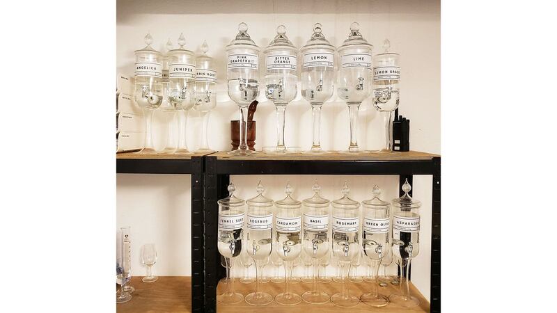 221007-Weisstuch-London-Gin-embed-02_bbpn8q