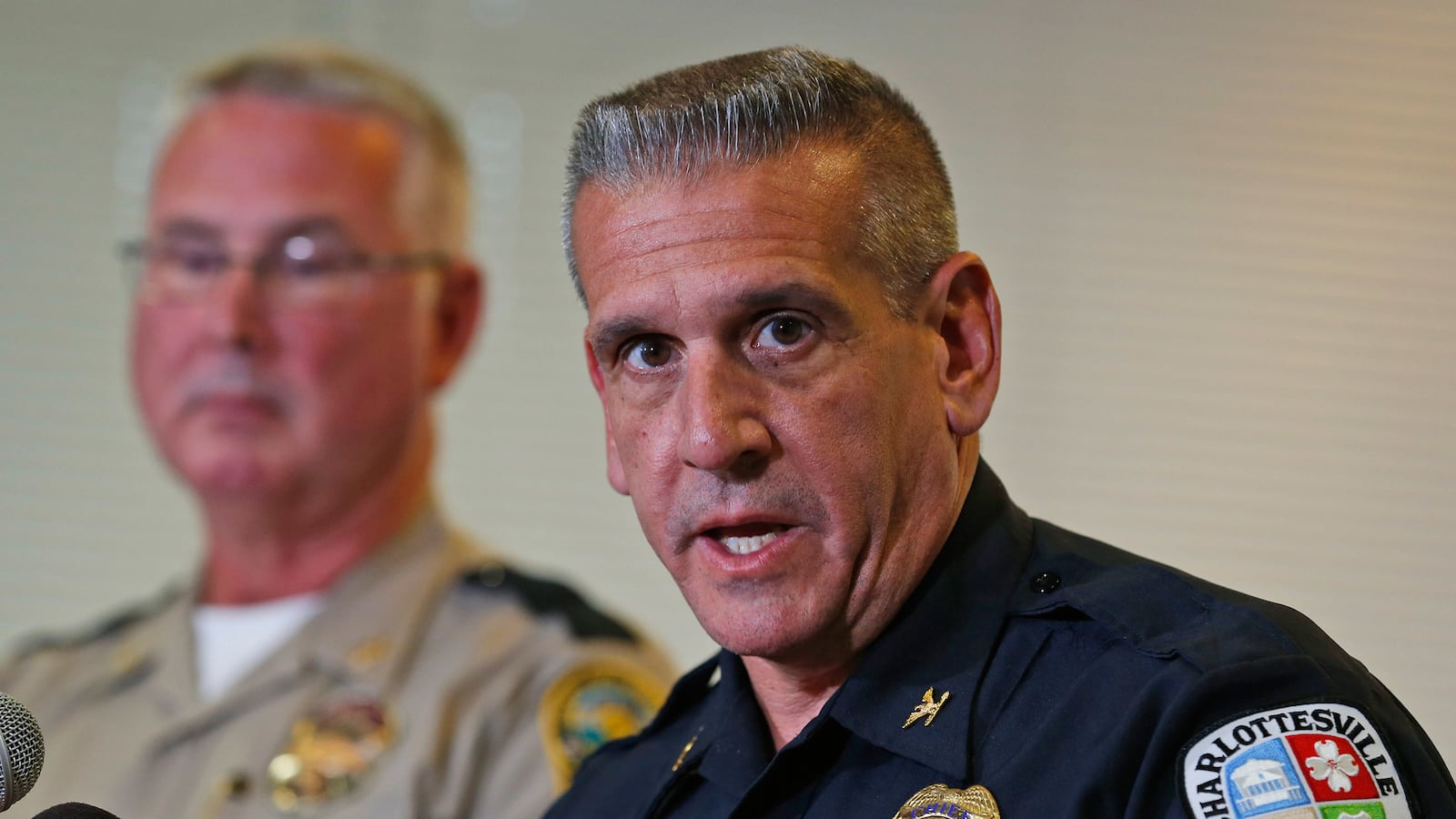 articles/2014/10/20/on-u-va-campus-grief-mixes-with-relief-after-discovery-of-body/141018-hannah-graham-police-tease_jpgdfx