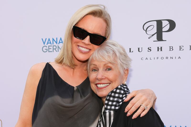 Jenny McCarthy and Joyce Bulifant