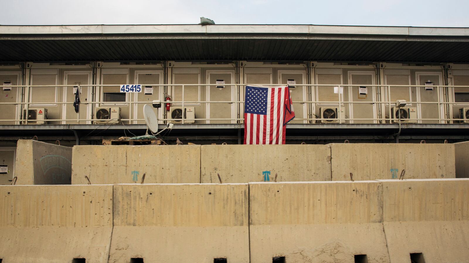 2015-01-02T120000Z_506013295_GM1EB1307P801_RTRMADP_3_AFGHANISTAN-MILITARY_f3cgwn