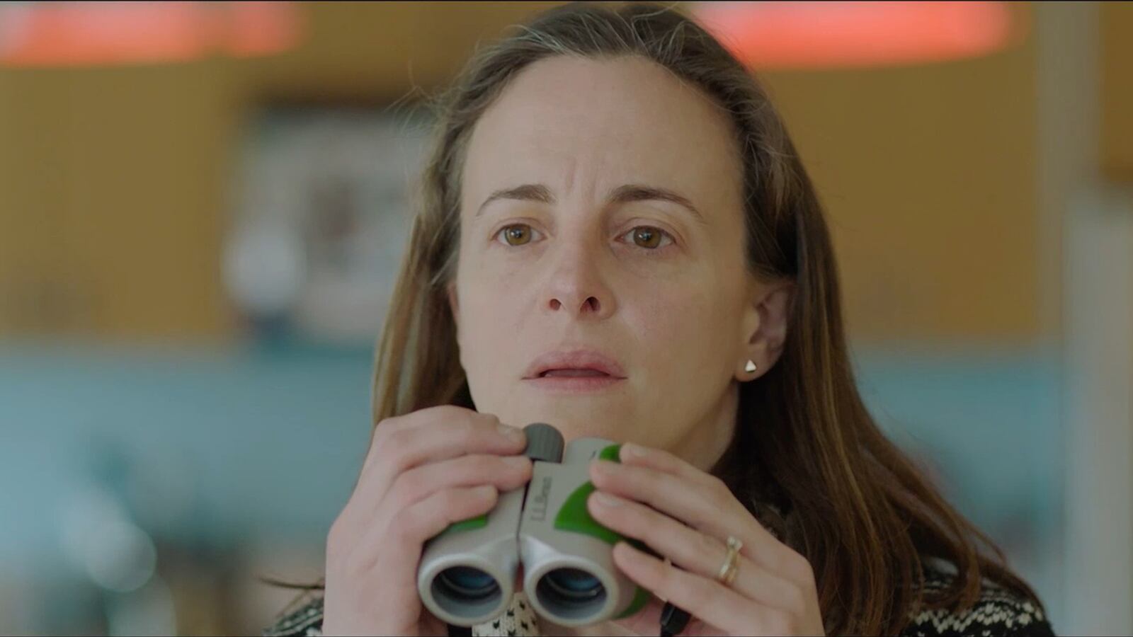 190426-neighbors-window-tease_bjkrab