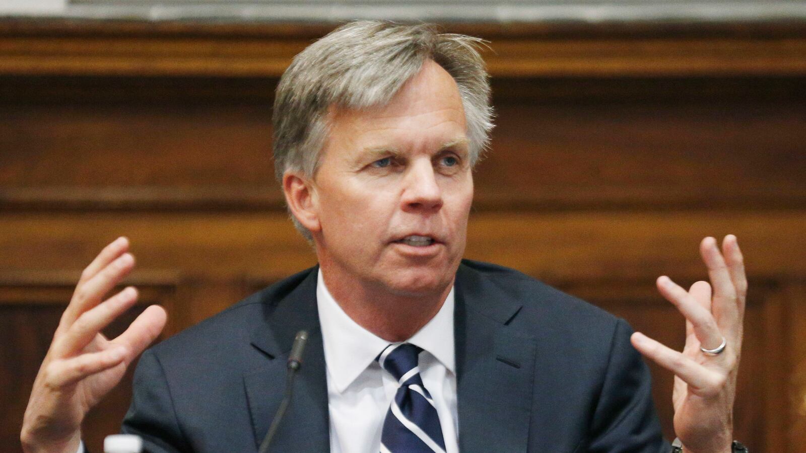 cheats/2013/04/08/jc-penney-s-outs-ceo-ron-johnson/130309-ron-johnson-jcp-ceo_nkfknx