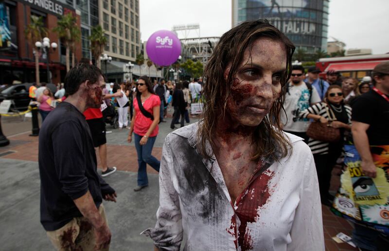 galleries/2012/07/12/comic-con-2012-for-dummies-user-s-guide-and-must-sees-photos/gal-comic-con-walkingdead_ll07to