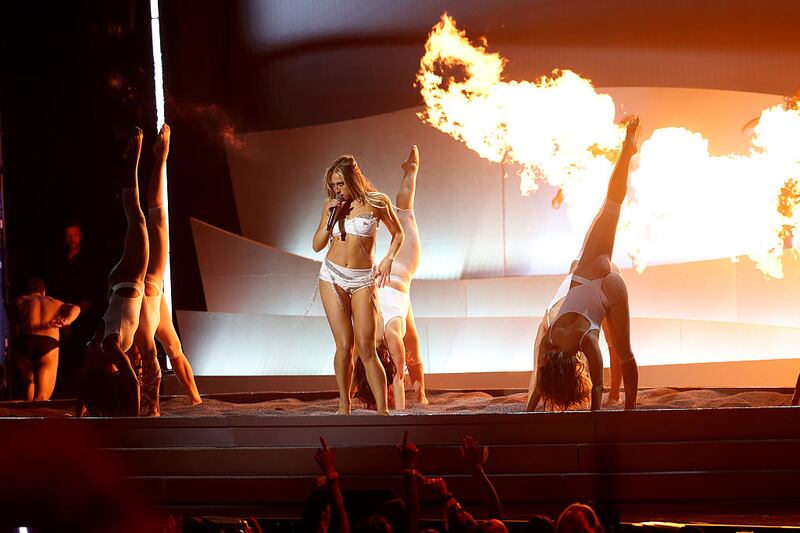 ELMONT, NEW YORK - SEPTEMBER 07: Tate McRae performs during the 2025 MTV Video Music Awards at UBS Arena on September 07, 2025 in Elmont, New York. (Photo by Manny Carabel/Getty Images for MTV)