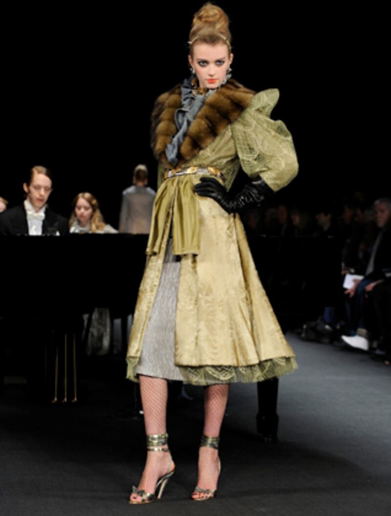 galleries/2009/02/20/zac-posen-fall-2009/zac-posen-10_huxrti