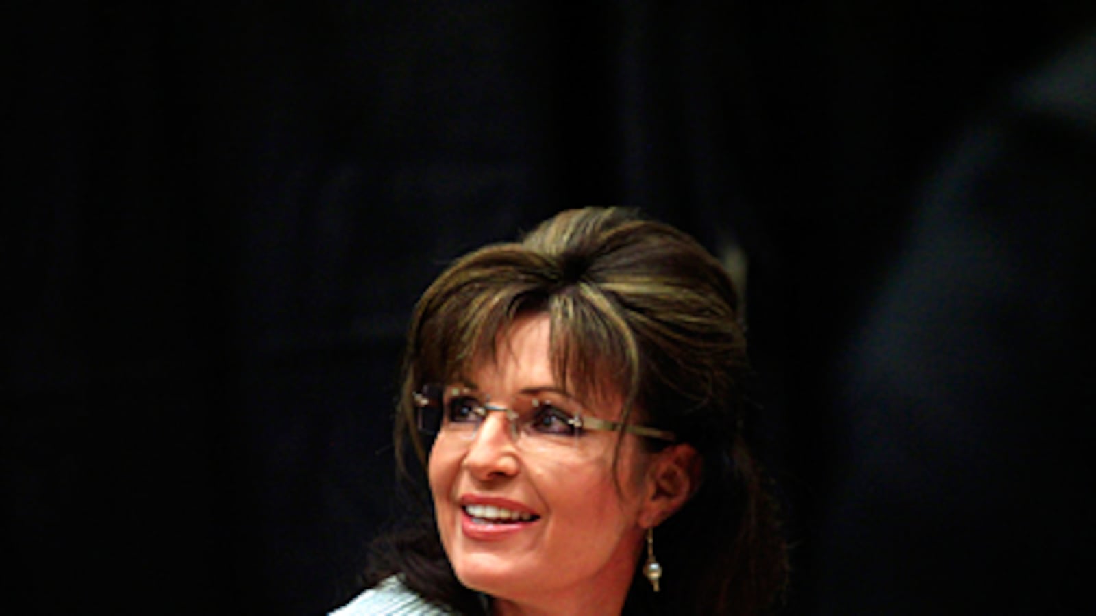 articles/2011/02/23/sarah-palin-tell-all-more-details-marital-problems-nude-photo-more/walshe-palin-part-deux_162033_zkzmqm