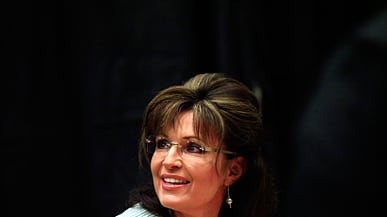 articles/2011/02/23/sarah-palin-tell-all-more-details-marital-problems-nude-photo-more/walshe-palin-part-deux_162033_zkzmqm
