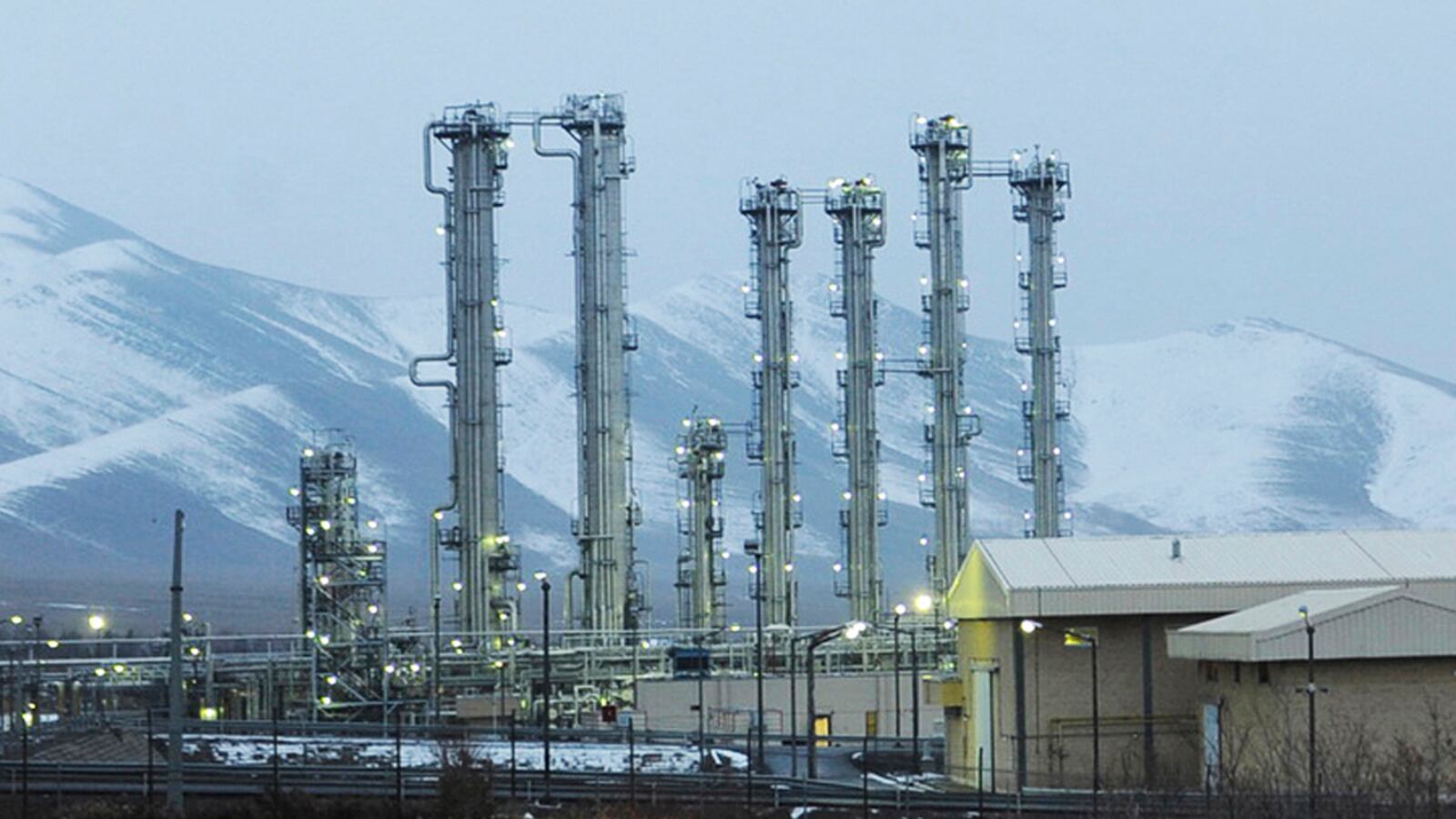 articles/2012/10/22/israel-s-top-iran-expert-you-can-t-out-negotiate-the-mullahs/iran-negotiations-ephron-tease_bk4uo9