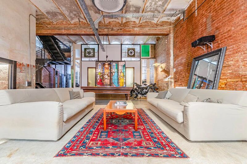 220306-omg-barcelona-04_ke8ljx