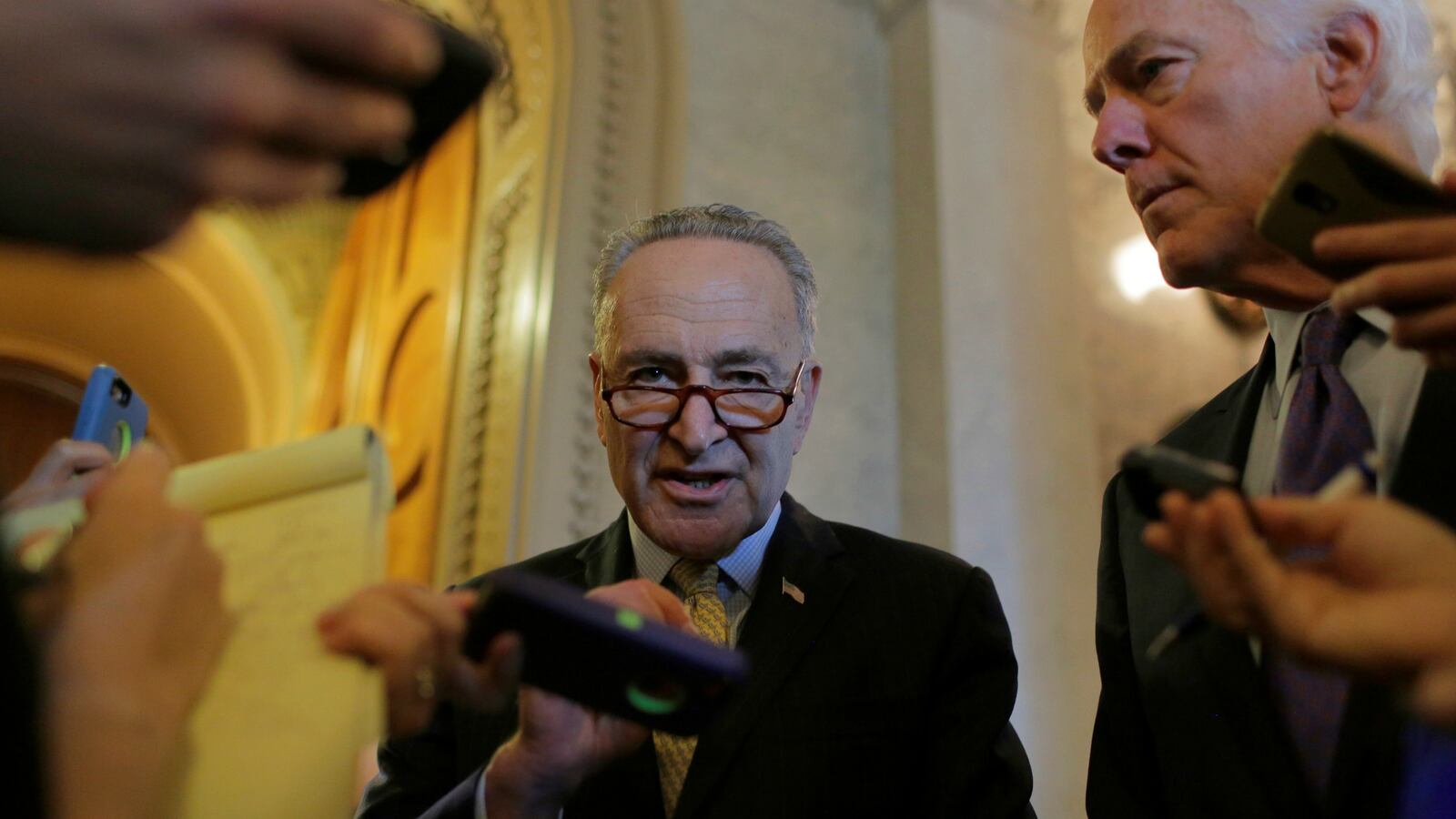 cheats/2016/11/02/schumer-no-confidence-in-fbi-s-comey/161102-schumer-comey-cheat_t4avww