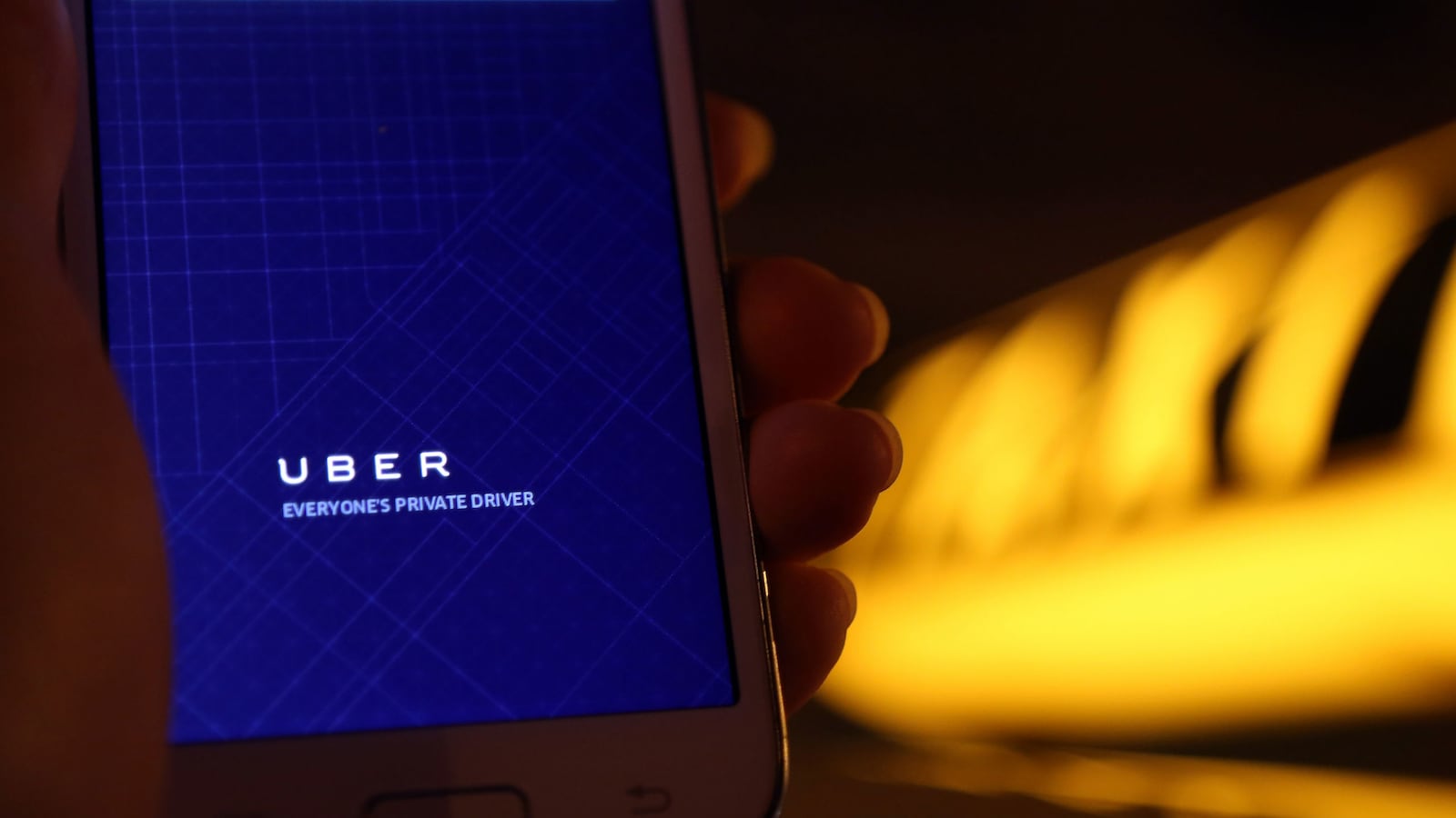 cheats/2014/11/04/uber-pushes-subprime-loans-on-drivers/141104-uber-cheat_jhon19