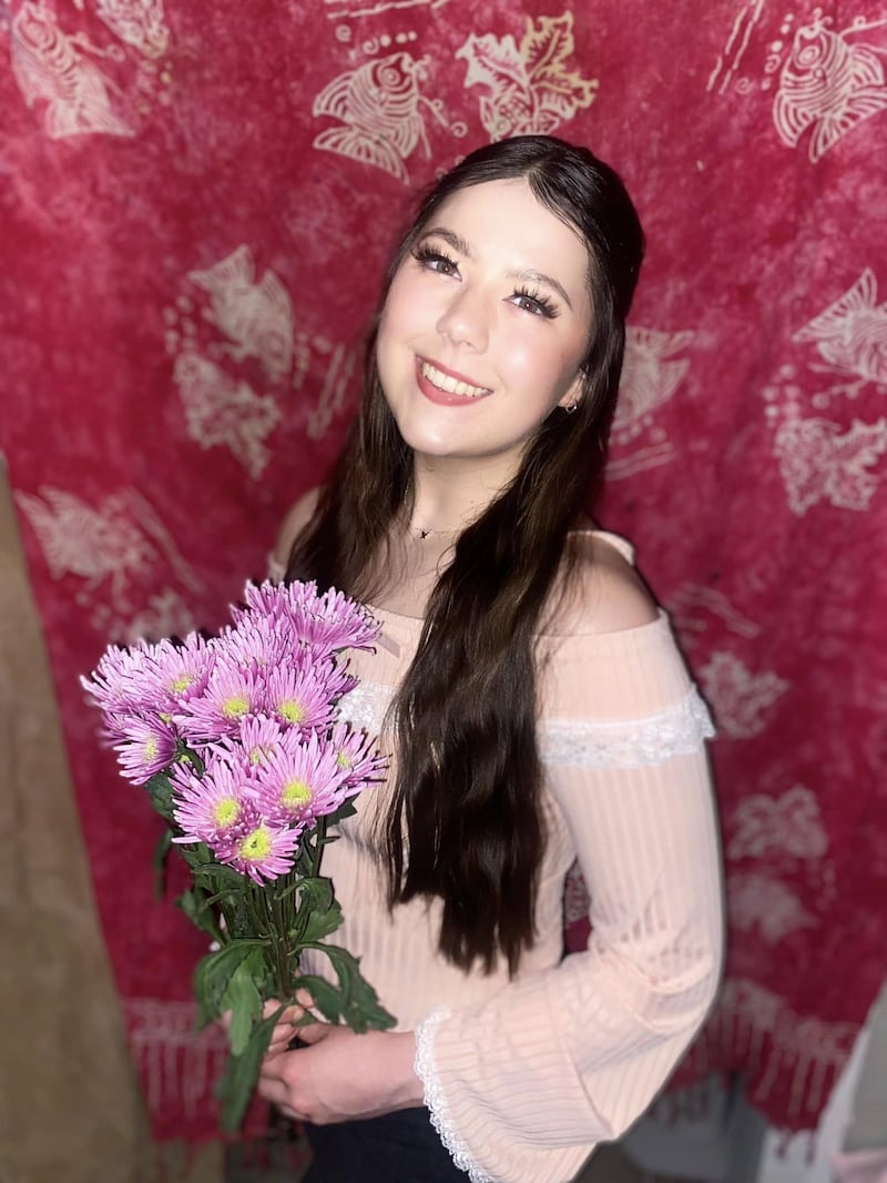 Jessica Plitcha posted pictures from a photoshoot arranged by a friend.