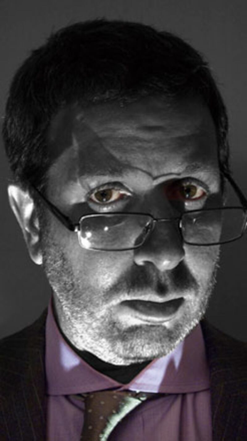 galleries/2010/11/08/vip-portrait-show/samaras-poses---1_ueyok3