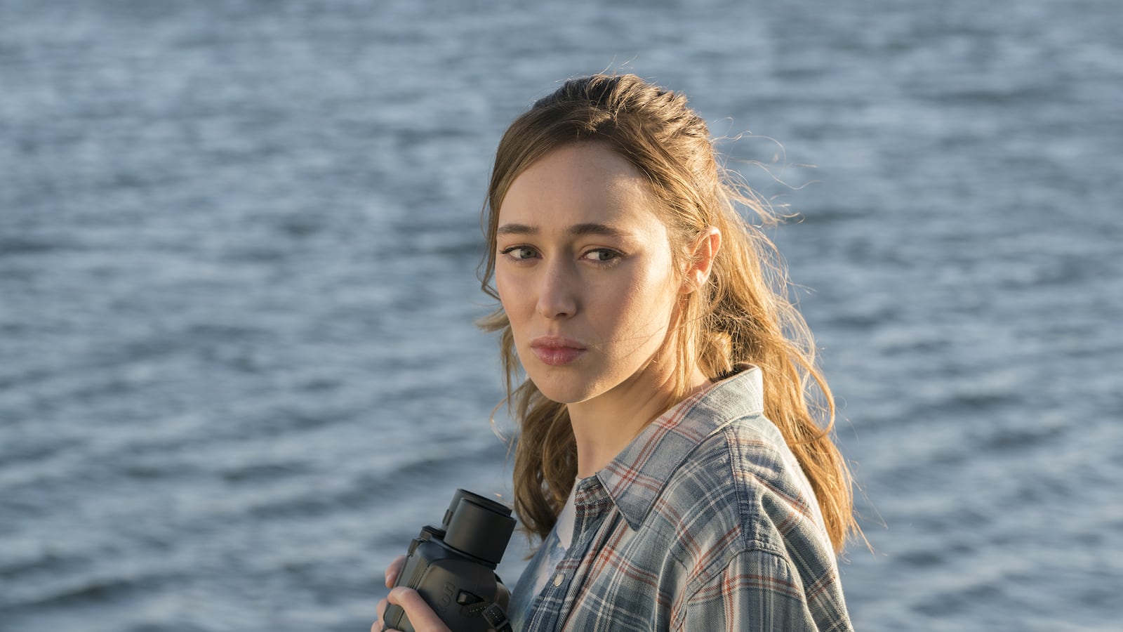 articles/2016/04/10/fear-the-walking-dead-s2-review-spinoff-falls-victim-to-the-walking-dead-curse/160410-leon-fear-walking-dead-tease_qok4og