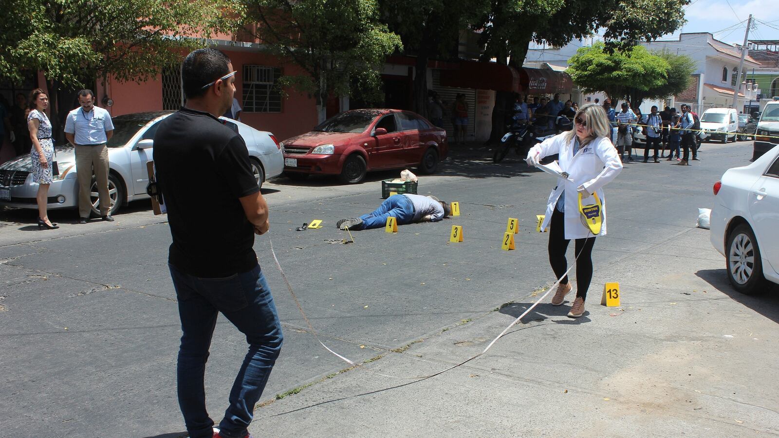 cheats/2017/05/15/veteran-mexican-journalist-assassinated/170515-javier-valdez-cheat_azaawn