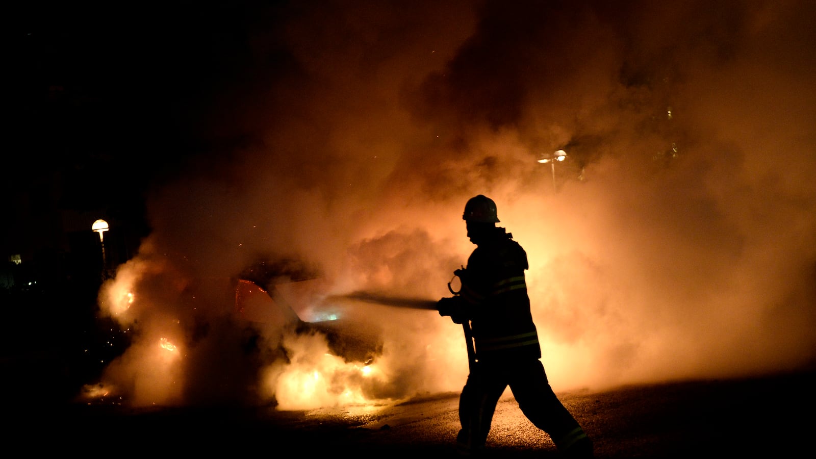 cheats/2013/05/22/swedish-riots-rage-into-third-day/130522-sweden-riots-cheat_jhrljn