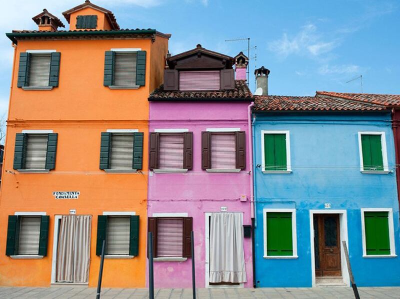 galleries/2013/12/06/the-most-colorful-cities-in-the-world-photos/colorful-cities-italy_bouoor