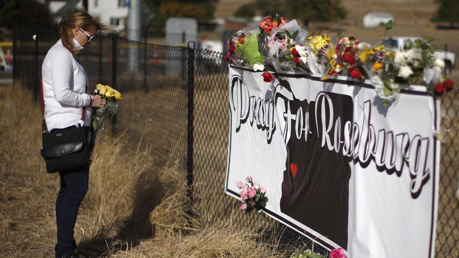 cheats/2015/10/04/gunman-spared-student-to-deliver-message/151004-oregon-cheat_hfpivd